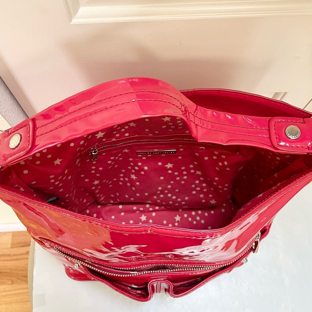 Authentic Marc by Marc Jacobs totally turn lock Faridah patent leather hobo bag - Picture 9 of 16